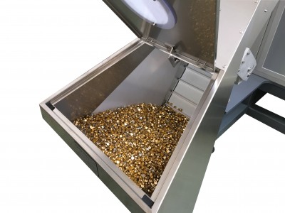 Bowl feeder for cosmetic caps
