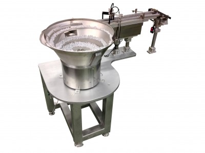 Bowl feeding system with separation tool for shutters