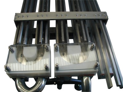 Mechanical feeding system for coffee capsules with multi-rails